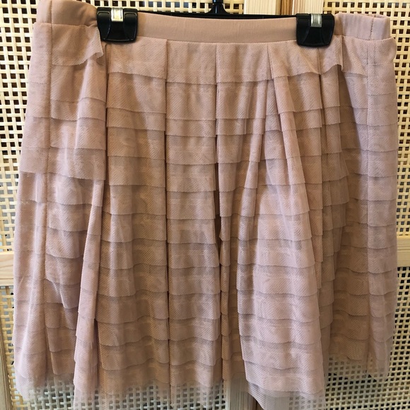 BCBG tiered blush skirt - Picture 2 of 7